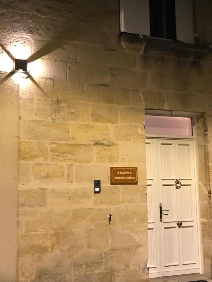 Le Numero 15 Saint-Seurin-sur-l'Isle Exteriör bild