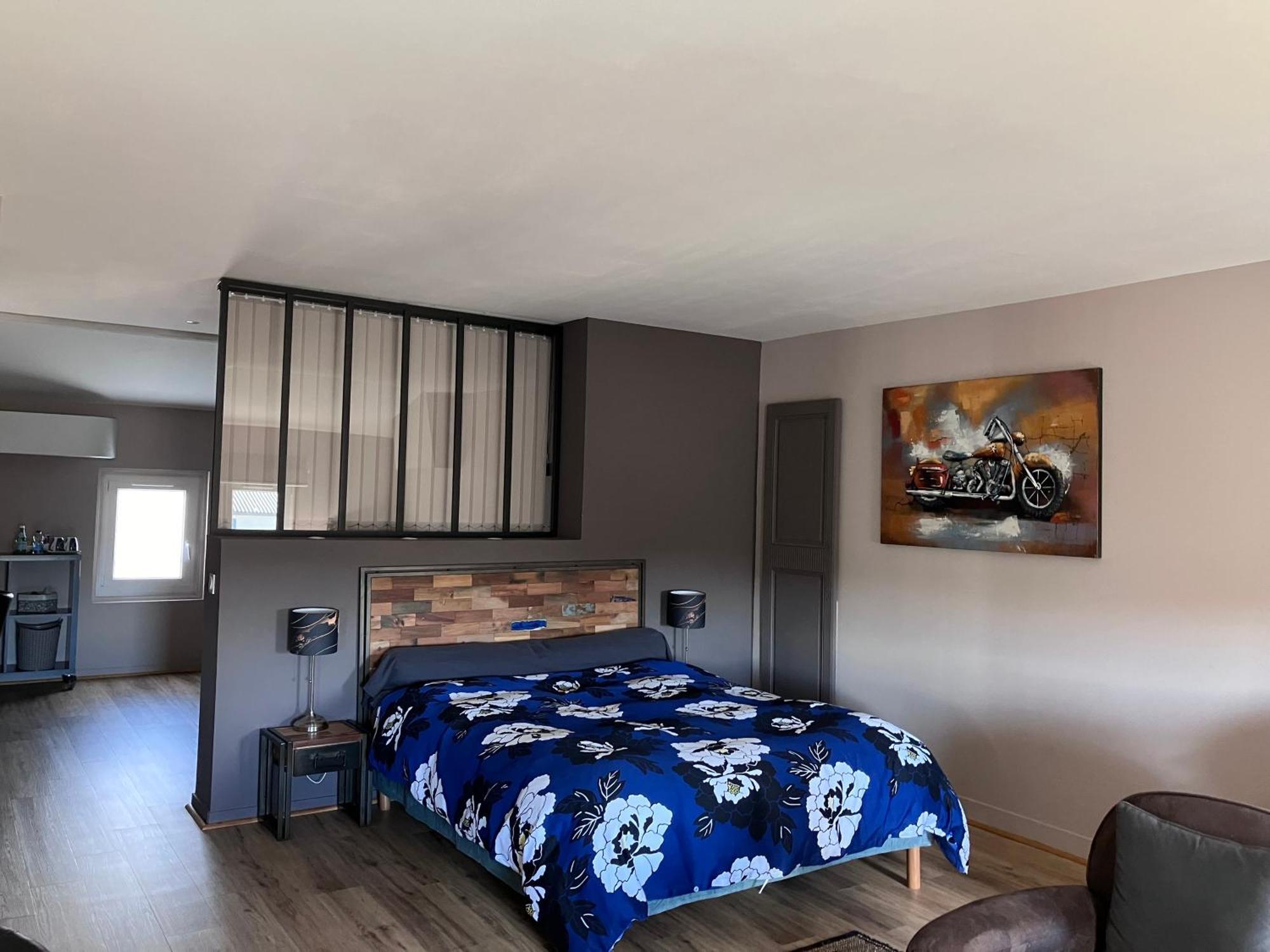 Le Numero 15 Saint-Seurin-sur-l'Isle Exteriör bild